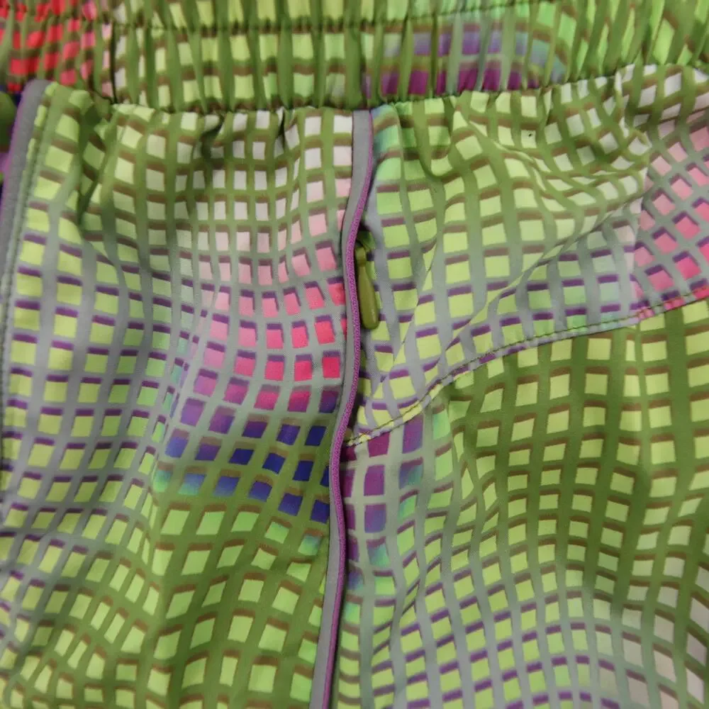 Fabletics Shorts Green Pink Multicolor Mid Rise Running Zipper Pocket XS NWT - Picture 13 of 14
